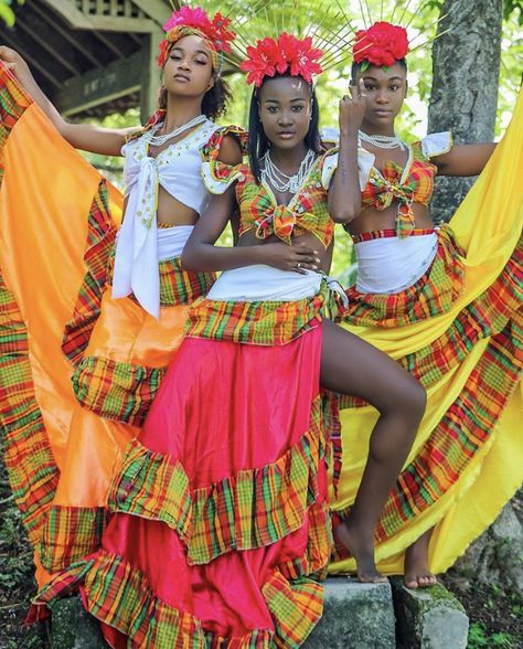 Brazilian Clothes Traditional, Brazilian Cultural Clothing, Jamaica Culture Clothes, Traditional Caribbean Clothing, Traditional Jamaican Clothing, Traditional Brazilian Clothing, Culture Day At School Ideas, Creole Dress, Carribean Culture