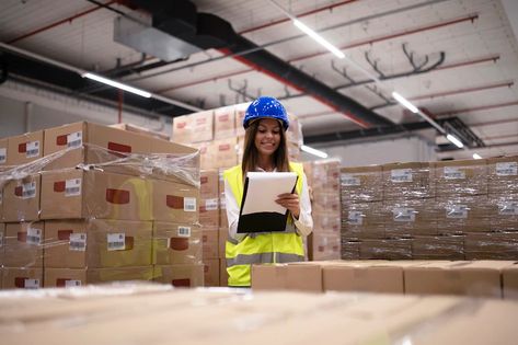 Free Photo | Warehouse worker checking inventory and arrived goods and packages in storage department Warehouse Worker, Software Company, Supply Chain Management, Supply Chain, Free Photo, Free Photos, Software, Packaging, Chain