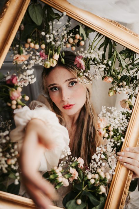 Traveling #creative #creativeportraitphotography #floral #photooftheday Fairy Photoshoot, Arranging Flowers, Valentine Photo Shoot, Beautiful Photoshoot Ideas, Spring Photoshoot, Flower Photoshoot, Outdoor Pictures, Photography Themes, Creative Photoshoot Ideas