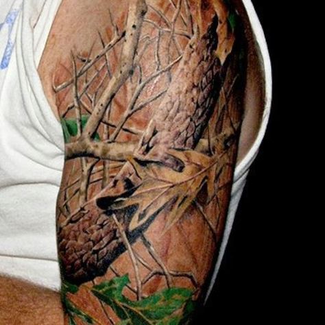 My hubby would love but even more if Mossy Oak vs Real tree camo Bow Hunting Tattoos, Camo Tattoo, Oak Tattoo, Deer Hunting Tattoos, Deer Tattoos, Hunting Tattoos, Country Tattoos, Bear Tattoos, Tat Ideas