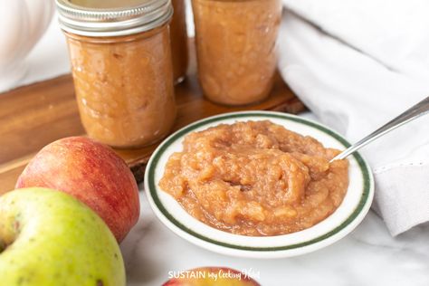 Big Batch Applesauce Recipe Homemade Applesauce Recipe, Homemade Applesauce Recipes, Applesauce Recipe, Apple Sauce Recipes, Homemade Applesauce, Fresh Apples, Cooking Pot, Cinnamon Apples, Vegan Paleo