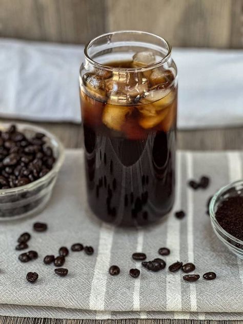 How to Make Cold Brew Coffee - Hungry Dane Kitchen English Breakfast Tea Latte, Brew Coffee Recipe, Make Cold Brew, Cold Brew Coffee Recipe, Cold Brew At Home, Making Cold Brew Coffee, Ground Coffee Beans, Coffee Recipe, Brew Coffee