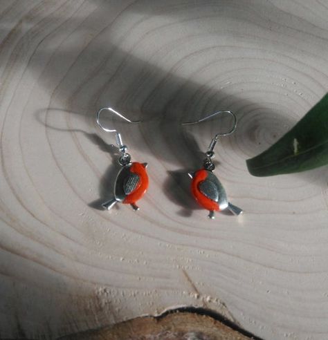 Hey, I found this really awesome Etsy listing at https://www.etsy.com/uk/listing/643273954/festive-robin-earrings-with-silver Harry Potter Jewelry, Paper Cut Art, Stocking Filler, Earring Hooks, Matching Necklaces, Small Gift, Festive Season, Earrings Silver, Luxury Jewelry