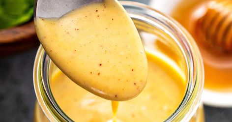 The best homemade Honey Mustard Sauce with just 5 simple ingredients! Honey Dijon Dressing, Creamy Dipping Sauce, Honey Mustard Recipes, Dipping Sauces For Chicken, Homemade Honey Mustard, Mustard Recipe, Simple Vinaigrette, Honey Dijon, Homemade Condiments