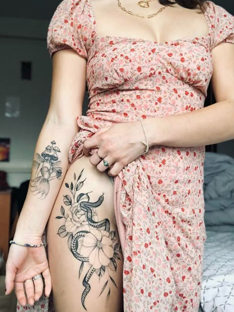 Labyrinth Tattoo, Leo Tattoo, Mushroom Tattoo, Feminine Tattoo Sleeves, Belly Tattoo, Patchwork Tattoo, Mushroom Tattoos, Vine Tattoos, Chest Piece Tattoos