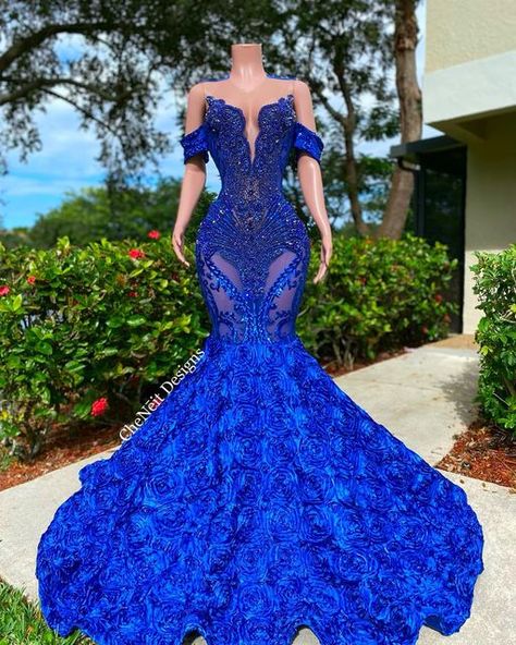 Royal Blue Prom Dress Long Sparkle, Blue Prom Dresses 2023, Prom 2k23, Senior 25, Blue Wedding Dress Royal, Blue Mermaid Prom Dress, Royal Blue Evening Dress, Classy Prom, Off Shoulder Evening Dress