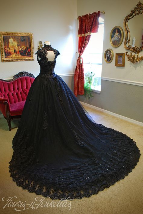 tiaras-n-teakettles: “ Black Lace Gown 2014 ” Black Wedding Dress Gothic, Black Wedding Gowns, Black Lace Gown, Black Ball Gown, Gothic Wedding Dress, Goth Wedding, Dark Wedding, Gothic Wedding, Black Wedding Dresses