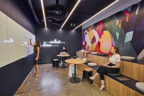 Over the Wire Offices – Brisbane Commercial Interiors Office, Mini Sala, Coworking Space Design, Office Canteen, Collaborative Space, Meeting Room Design, Tiered Seating, Creative Office Space, Office Meeting Room