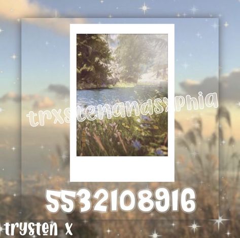 bloxburg decal :D Bloxburg Ids, Aesthetic Decals, Decals Bloxburg, Calendar Decal, Codes Bloxburg, Bloxburg Clothes, Picture Codes, Video Game Quotes, Roblox Decals