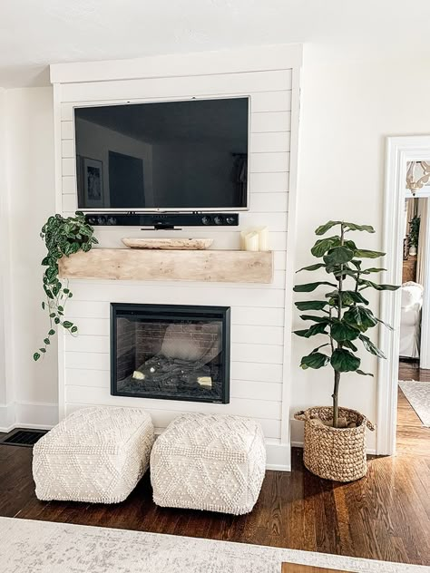 Quick and easy styling tips for how to decorate a mantel with a TV above it. Decorating a mantel with a TV ideas | Shiplap Fireplace | Shiplap Electric Fireplace #stylingtips #manteldecor #fiddleleaf Farmhouse Fireplace Decor, Tv Over Fireplace, Build A Fireplace, Fireplace Mantle Decor, Fireplace Remodel, Tv Decor, Home Fireplace, Mantel Decor, Fireplace Makeover