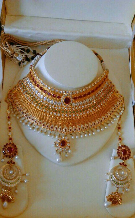 Rajputi jewellery necklace set Gold Necklace Rajputi, Rajputi Set Design Gold, Rajputi Gold Necklace, Rajputi Necklace Set Gold, Royal Rajput Jewellery, Jodhpuri Rajputi Jewellery, Rajputi Jewellery Royal Set, Rajputi Aad Design Gold, Gold Set Design