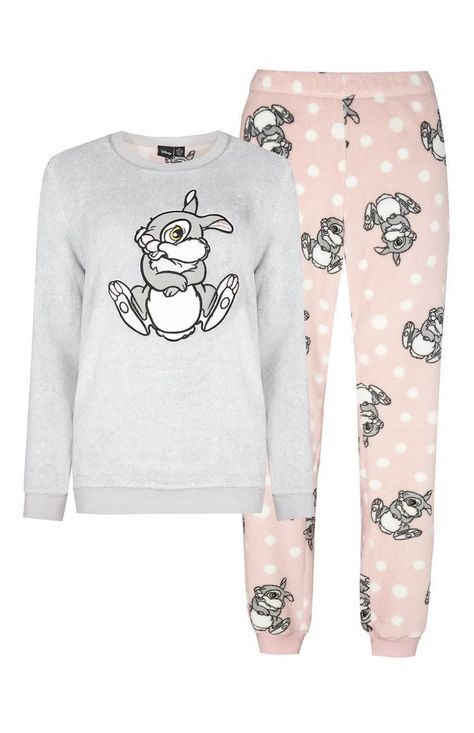 #wattpad #random Outfits I like, want or gonna use in a book I don't own any photos I put up if I do I'll say so underneath Primark Pjs, Primark Pyjamas, Pijamas Women, Mode Shoes, Cute Pjs, Disney Pajamas, Cute Sleepwear, Cute Pajama Sets, Pajama Outfits