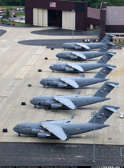 C 17 Globemaster Iii, Tattoos Quotes, Us Military Aircraft, Cargo Aircraft, Travel Architecture, Tactical Gear Loadout, Quotes Design, Jet Aircraft, Aviation Photography