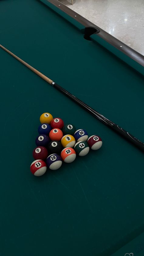 Snooker Wallpaper, Billard Aesthetic, Snooker Aesthetic, Billiard Wallpaper, Billiards Aesthetic, Game Loft, Billiards Bar, Cool Galaxy Wallpapers, Sitting Room Design