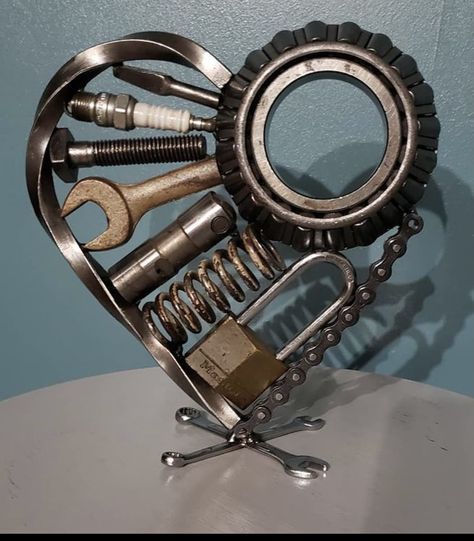 Valentine Welding Projects, Metal Wire Art, Steampunk Mixed Media Art, Metal Hearts, Welding Ideas, Recycled Metal Art, Stainless Steel Welding, Welding And Fabrication, Welding Art Projects