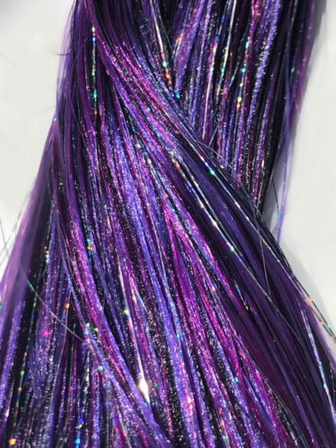 Hair Tinsel, Fairy Hair, Peinados Fáciles Para Cabello Corto, Glitter Hair, Creative Hairstyles, New Hair Colors, Hair Inspiration Color, Hair Inspo Color, Doll Hair