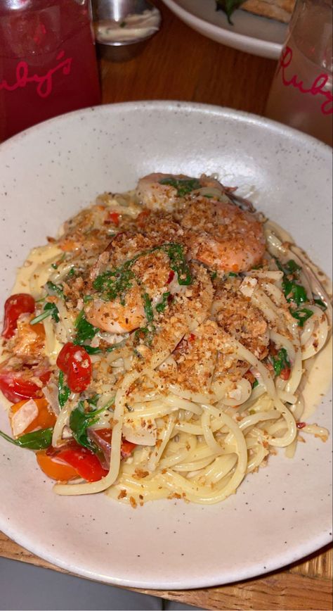 Shrimp pasta at 📍 Rubys cafe in Nyc 6/10 #shrimp #pastafoodrecipes #pasta #food #foodporn #australian #nyc #nycblogger Rubys Cafe Nyc, Cafe In Nyc, Cafe Nyc, Nutrition Food, Pasta Food, Shrimp Pasta, Food Inspo, Nutrition Recipes, Pasta Recipes