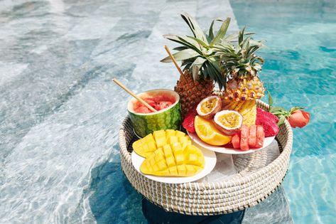 Dove Scrub, Pool Party Snacks, Hum Nutrition, Villa Luxury, Pool Photography, Luxury Food, Coffee Flower, Wicker Tray, Summer Pool Party