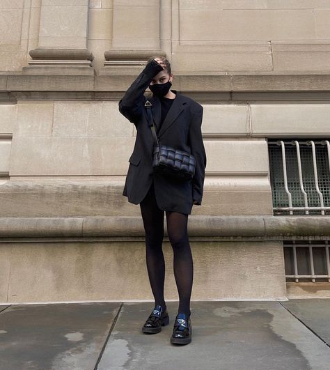 Christina Grasso on Instagram: “A caption about making one’s resolution to wear more color and failing on day two (not my resolution tho so we good)” Prada Loafers Women Outfit, Chunky Loafers Outfit Style, Prada Loafers Women, Prada Loafers Outfit, Loafers Shoes Outfit, Loafer Outfits Women, Loafers Women Outfit, Loafers Street Style, Chunky Loafers Outfit