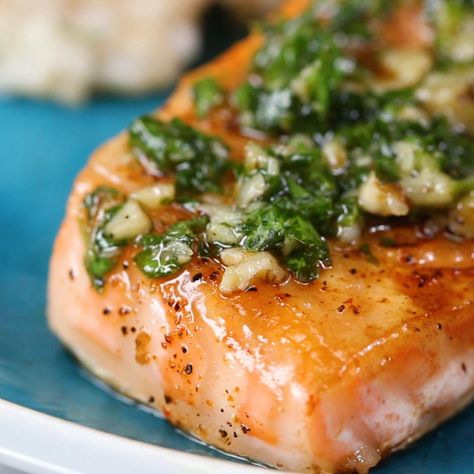 Salmon With Quick Parsley Walnut Pesto Recipe by Tasty Walnut Crusted Salmon, Thanksgiving Leftover Breakfast, Pesto Salmon Recipe, Holiday Dinner Menu, Leftover Breakfast, Parsley Pesto, Homemade Pesto Sauce, Pesto Salmon, Walnut Pesto