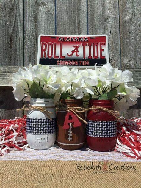 Alabama Party Ideas, Alabama Decor Crimson Tide, University Of Alabama Graduation Party, Alabama Graduation Party, Alabama Football Party, Alabama Tailgate, Groom's Table, Alabama Crafts, Alabama Decor