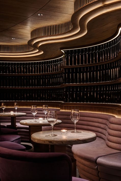 Interior Design in Asia - Hong Kong - MARGO Bar by MR.Studio — Design Anthology R Studio, Design Anthology, Interior Design News, Martini Bar, Decoration Restaurant, Asian Architecture, Video Tiktok, Interiors Magazine, Bar Interior