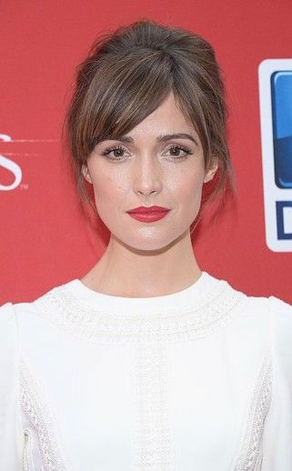 Vintage Bangs, Side Fringe, Fringe Bangs, Prom Hairstyles For Short Hair, Shoulder Length Hair Cuts, Fringe Hairstyles, Long Hair With Bangs, Prom Hairstyles, Wedding Hair And Makeup