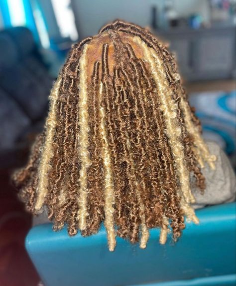 Latest Hair Braids, Box Braid Hair, Weave Hairstyles Braided, Soft Locs, Lil Girl Hairstyles, Peekaboo Hair, Faux Locs Hairstyles, Braids Hairstyles Pictures, Protective Hairstyles Braids