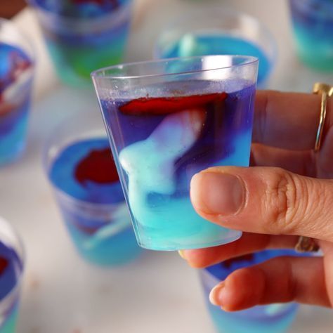 Jell O Shots, Recipes Yummy, Shot Recipes, Jell O, Jello Shots, Snacks Für Party, Alcohol Drink Recipes, Alcohol Recipes, Milkshakes