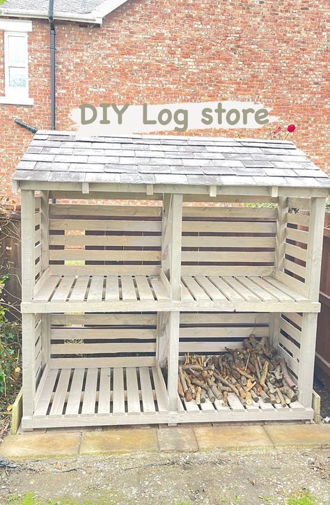 Extra large log store. 
Victorian slate tiles 
4 section log store 
Diy log store 
Painted log store Pallet Log Store, Log Store Plans, Allotment Design, Diy Log Store, Boat Garden, Log Stores, Log Shed, Firewood Shed, Log Store