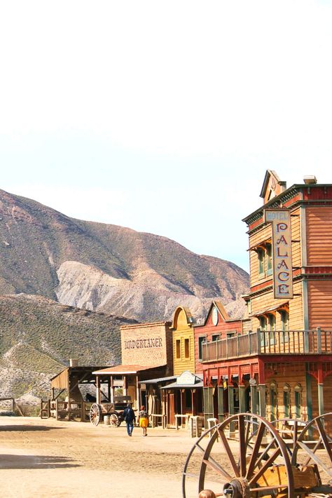 Wild West Town, West Aesthetic, Icon People, Old Western Towns, Old West Town, Western Photo, Old Western, Cowboy Aesthetic, Western Photography