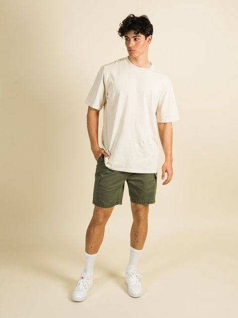 Men’s Casual Shorts, Cargo Short Outfits For Men, Olive Shorts Outfit Men, 5 Inch Inseam Shorts Men Outfit, Men’s Cargo Shorts, Casual Outfits Summer Shorts, Green Shorts Outfit Men, Short Cargo Pants Outfit, Short Outfit Men