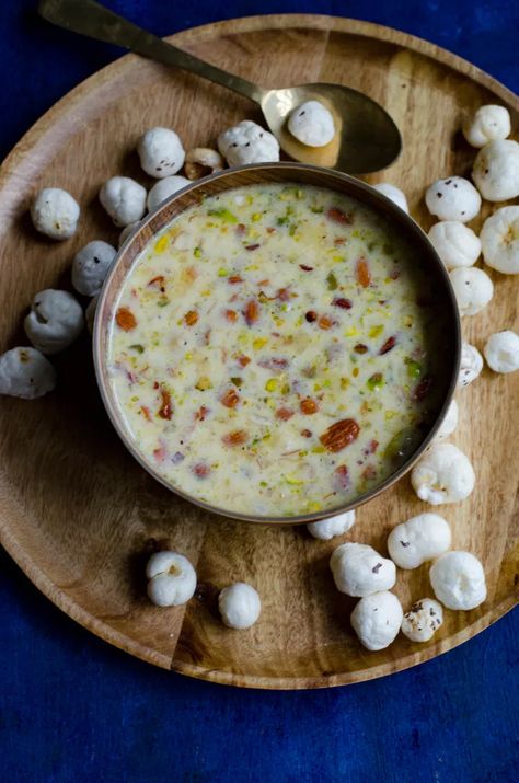 Makhana Kheer, Lotus Seeds, Indian Desserts, Indian Style, Sweet Desserts, Cheeseburger Chowder, Indian Fashion, Nuts, Sweet Tooth