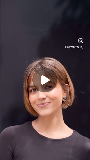 @hairchop_advisor on Instagram: "LITTLE BOB With the parade bangs. 

The boldest of the “Bobs”" Short Bob With Bangs For Fine Hair, Short Hair Low Taper, Bob With Feathered Bangs, Bobbed Hairstyles, Swing Bob Haircut, Short Bob With Fringe, Tapered Bob, Ginger Salad, Bobbed Hairstyles With Fringe