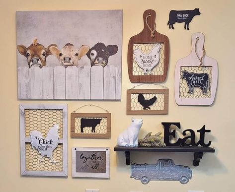 Farmhouse Animal Decor, Farmhouse Theme Kitchen, Diy Country Kitchen Decor, Farm Theme Kitchen, Cow Theme Kitchen, Farmhouse Cow Kitchen, Farmhouse Chicken Decor, Cow Kitchen Decor Farmhouse Style, Cow Theme Kitchen Decor