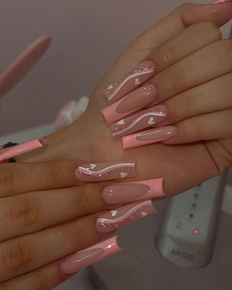 35 Trendy Nail Inspo For Your Next Manicure 2022 Streetwear, Acrylic Nails Nude, Long Acrylic Nail Designs, Girly Acrylic Nails, French Acrylic Nails, Hari Valentine, Long Acrylic Nails Coffin, Acrylic Nails Coffin Pink, White Nail Designs