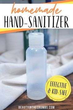 No way to wash your hands? Try making this easy and effective homemade hand sanitizer. It uses three simple ingredients (and you probably have everything you need to make it!). Quickly kill bacteria with a potent hand sanitizer, or take it up a notch to an antiviral hand sanitizing spray. Homemade Sanitizer, Spray Sanitizer, Do It Yourself Quotes, Best Hand Sanitizer, Hand Sanitizer Spray, Sanitizer Spray, Hand And Foot Care, Hand Sanitizer Holder, Homemade Products