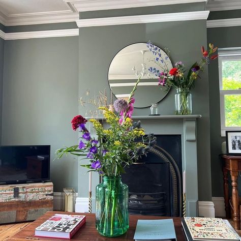 Room Paint Colour, Khaki Living Room, Heritage Living Room, Dulux Heritage Colours, Heritage Colours, Cottage Style Living Room, Dulux Heritage, Green Paint Colors, Front Rooms