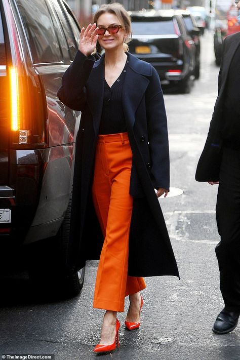 Renee Zellweger Style, 2022 Taylor Swift, Taylor Swift And Joe Alwyn, Inverted Triangle Outfits, Orange Pumps, Joe Alwyn, Style Analysis, International Law, Orange Pants