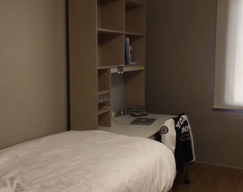 Korea Dorm Room, Yonsei University Dorm, Yonsei Aesthetic, Korea University Aesthetic, Yonsei University Aesthetic, Korean College, University Rooms, Uni Dorm, University Dorm