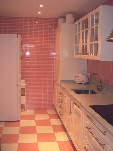 Checkered Floor Kitchen, Cupcake Vintage, Retro Pink Kitchens, Pink Checkered, Life Vision, Pink Tiles, Kitchen Floor Tile, Pink Kitchen, Pink Houses