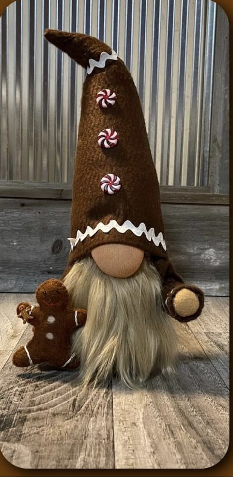 Front Porch Summer Decor, Front Porch Summer, Ideas For Front Porch, Gingerbread Crafts, Gingerbread Christmas Decor, Gnomes Diy, Scandinavian Gnomes, Gnome Ornaments, Diy Gnomes