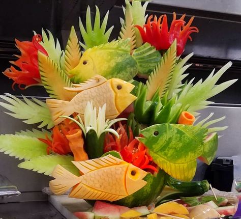 Under the Sea - Veggie Carving Vegetable Carving Ideas Creative, Under The Sea Food, Fruit Tray Ideas, Fruit Sculptures, Fruit Creations, Watermelon Art, Decorações Com Comidas, Watermelon Carving, Food Art For Kids