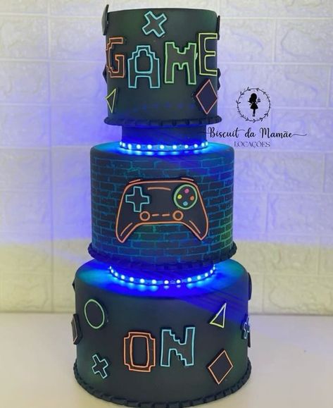 Gaming Theme Birthday Cake, Arcade Theme Cake, Arcade Birthday Cake, Gamer Party Food, Game On Birthday Party Ideas, Gaming Cakes For Boys, Arcade Cake, Bolo Gamer, Playstation Birthday