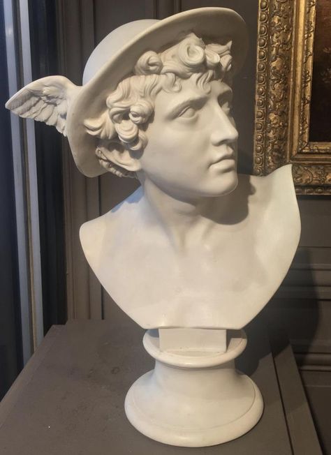 Hermes Mythology, Hermes Statue, Winged Helmet, Figurative Kunst, Ancient Greek Sculpture, Anatomy Sculpture, Sculpture Head, Classic Sculpture, Greek Statues