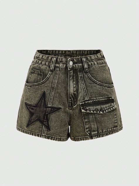 ROMWE Grunge Punk Women's Denim Shorts With Star PatternI discovered amazing products on SHEIN.com, come check them out! Shorts Y2k, Grunge Shorts, Punk Woman, Stylish Hoodies, Star Jeans, Denim Shorts Women, Black Denim, Jean Shorts, Denim Shorts