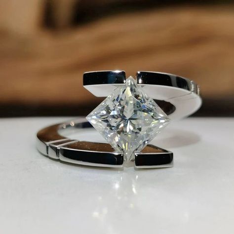 Tension Set Princess Cut Moissanite Ring Bypass Engagement Ring Women Gold Ring Tension Ring, Princess Cut Moissanite, Wedding Rings Solitaire, Moissanite Diamond Rings, Diamond Wedding Ring, Princess Diamond, Diamond Solitaire Rings, 925 Silver Jewelry, Diamond Wedding Rings