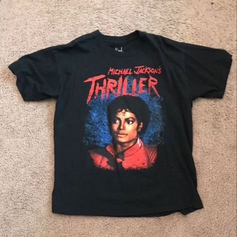 Michael Jackson - Thriller Black T-Shirt Plus Size Aesthetic Outfits, Camisa Rock, Outcast Clothing, Funny T Shirt Sayings, Michael Jackson Thriller, Fashion Tape, Weird Shirts, Mode Inspo, Lookbook Outfits