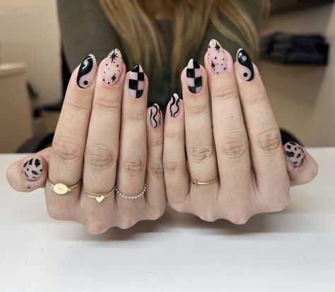 Black And White Pattern Nails, Fun Black And White Nails, Witchy Nails Short Square, Rock Chic Nails, Black Mickey Mouse Nails, Fun Black Nail Designs, Short Almond Nails With Charms, Pastel Checkered Nails, Half Black Half White Nails