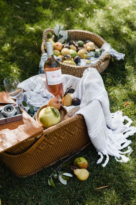 Scenes from my Napa Food Photography Workshop Spring Food Photography, Best Rose Wine, Picnic Scene, Picnic Photography, Broma Bakery, Rosé Wine, Picnic Inspiration, Romantic Picnics, Photography Workshop